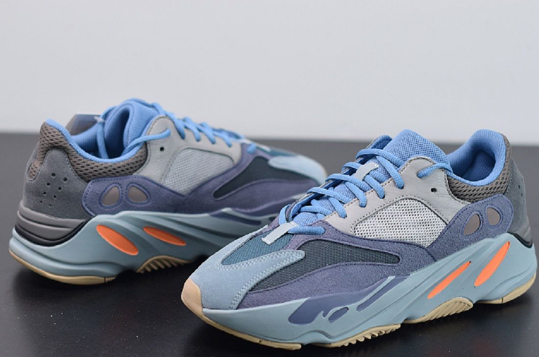 Fake Yeezy 700 Carbon Blue for Sale UK (6)